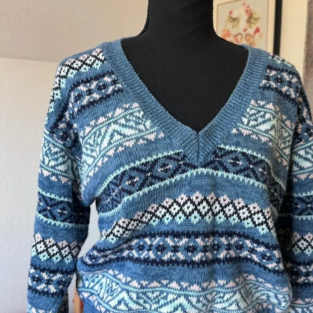 Vintage 90s fair isle blue knit v neck sweater sz PM cozy‎ cottagecore winter